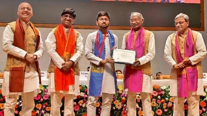 IIT Indore Convocation: एआई और मशीन लर्निंग का बढ़ा क्रेज; आईआईटी इंदौर के बीटेक छात्रों को मिले करोड़ों के जॉब ऑफर