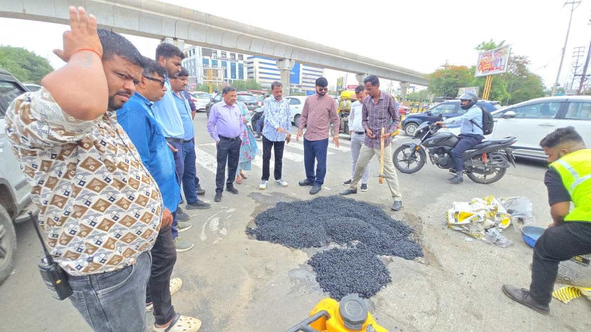 अब गीली सड़कों पर भी होगा पेचवर्क; इंदौर नगर निगम का नया प्रयोग, जानिए क्या है खास?