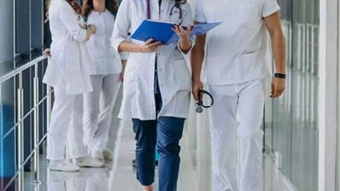 MP Nursing College News: हाई कोर्ट का बड़ा फैसला; जीएनएम प्रथम वर्ष के 10 हजार छात्रों का रिजल्ट जल्द होगा जारी