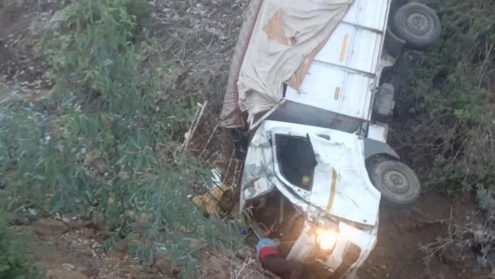 Dindori Road Accident: जबलपुर-अमरकंटक NH-45 पर बड़ा हादसा, खाई में पिकअप गिरने से 26 वर्षीय युवक की मौत