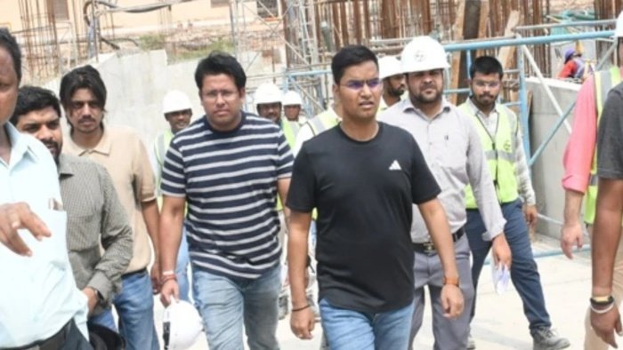 लापरवाही पर निगमायुक्त सख्त; अतिक्रमण और अवैध कॉलोनियों पर कार्रवाई न करने वाले अधिकारियों को नोटिस