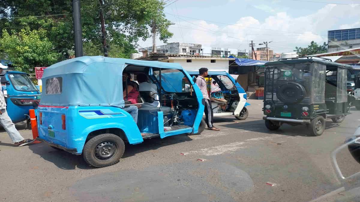 High Court Notice on E-Rickshaw: ई-रिक्शा के नियम होंगे सख्त? जबलपुर हाई कोर्ट ने केंद्र और राज्य सरकार से मांगा जवाब