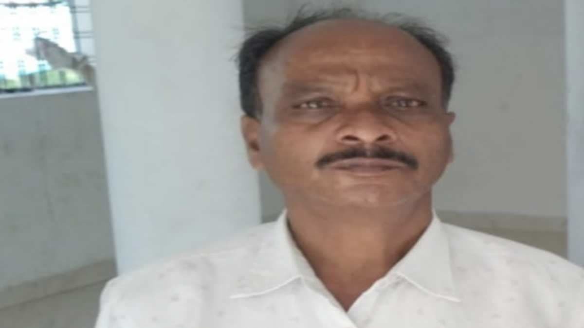 बालाघाट में खूनी संघर्ष: राजस्व भूमि के विवाद में सैलून संचालक की ईंट मारकर हत्या, थाने के गेट पर तोड़ा दम
