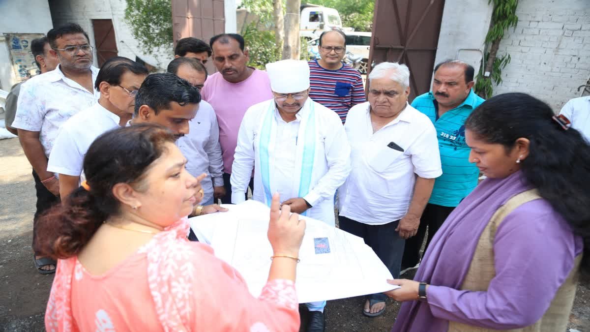 Sagar IT Park Project: सागर में बढ़ेंगे रोजगार के अवसर, कलेक्टर और विधायक ने जर्जर औद्योगिक क्षेत्र के पुनर्विकास की तैयारी की शुरू
