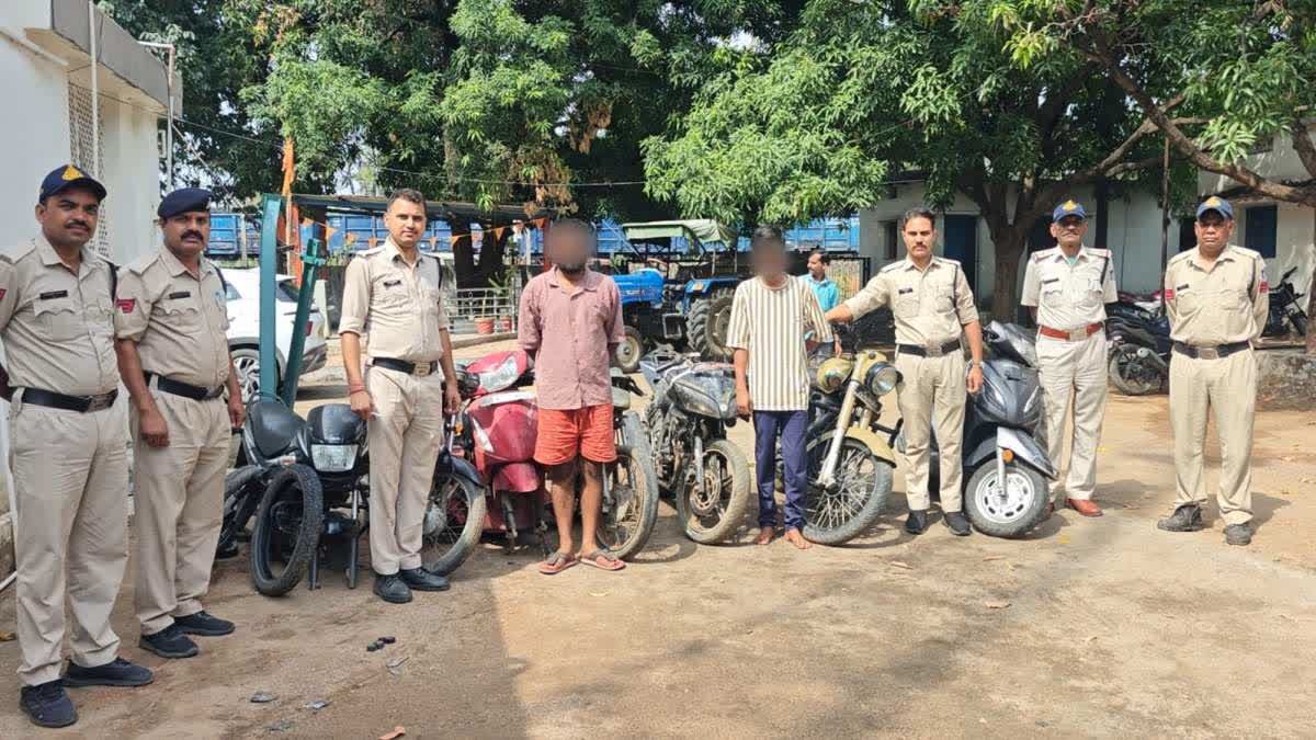 शहडोल में बाइक चोर गिरोह का पर्दाफाश: अमलाई पुलिस ने पकड़ी चोरी की 7 बाइक, गैरेज से पार्ट्स बदलकर करते थे मोटी कमाई