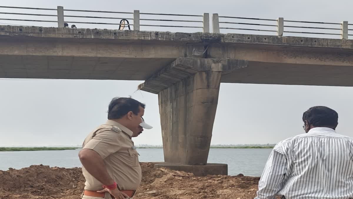 नर्मदापुरम का तवा पुल खतरे में: पिलर्स में आए क्रैक, 16 जून तक भारी वाहनों की आवाजाही पर लगा प्रतिबंध