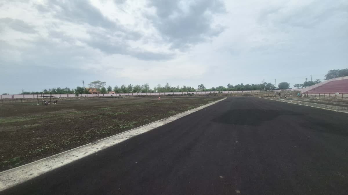 Ratlam Sports Complex News: रतलाम के खिलाड़ियों का लंबा इंतजार; तकनीकी खराबी के चलते स्पोर्ट्स कॉम्प्लेक्स शुरू होने में देरी