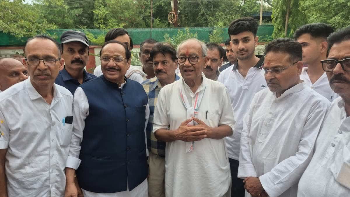 Ratlam News: अयोध्या राम मंदिर चंदे पर दिग्विजय सिंह का विवादित बयान; कहा- 'चंदा चोरी करने वालों का मेरे घर प्रवेश वर्जित'