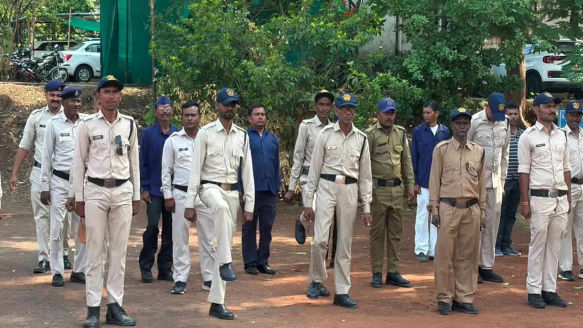 बुरहानपुर में कोटवारों का नया अवतार: अब खाकी वर्दी में पुलिस के साथ संभालेंगे लॉ एंड ऑर्डर, शुरू हुआ स्पेशल ट्रेनिंग कैंप