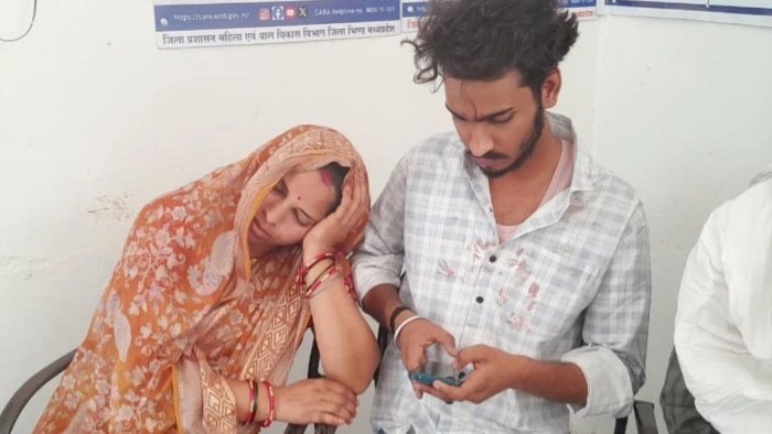 भिंड में दिनदहाड़े लूट: ई-रिक्शा रोककर महिला से छीना मंगलसूत्र, विरोध करने पर बदमाशों ने किया पथराव
