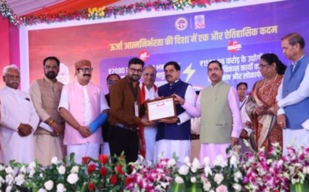 नीमच दौरे पर सीएम और केंद्रीय मंत्री प्रहलाद जोशी; 3800 करोड़ के विकास कार्यों का भूमिपूजन, कांग्रेसियों पर पुलिस सख्त
