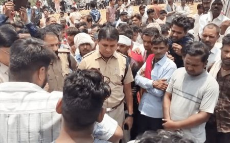 Chhatarpur Road Accident: छतरपुर में तेज रफ्तार बोलेरो का कहर; बाइक सवार पिता-पुत्र की दर्दनाक मौत, नेशनल हाईवे पर लगा जाम