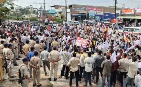 Ratlam News: भारतीय आदिवासी पार्टी का कलेक्ट्रेट पर बड़ा प्रदर्शन; विधायक कमलेश्वर डोडियार ने तोड़ा पुलिस बैरिकेड