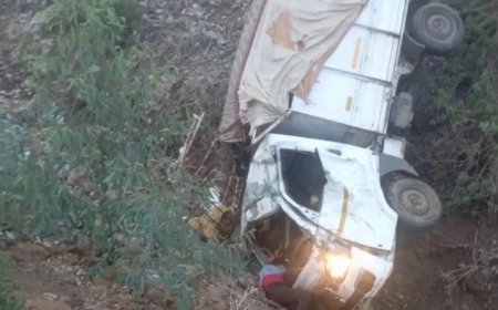 Dindori Road Accident: जबलपुर-अमरकंटक NH-45 पर बड़ा हादसा, खाई में पिकअप गिरने से 26 वर्षीय युवक की मौत