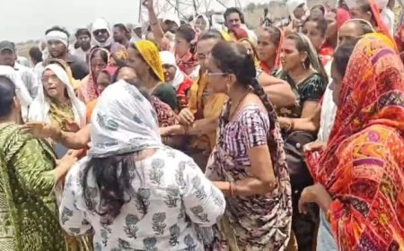 खंडवा: सुलगांव में विद्युत टावर लगाने को लेकर बवाल, मुआवजे पर बनी सहमति के बाद किसानों का धरना समाप्त