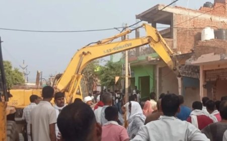 Anti-Encroachment Action Gwalior: सरकारी जमीन पर बना था अवैध निर्माण; 8 घंटे चली कार्रवाई में तोड़े गए 74 आलीशान मकान