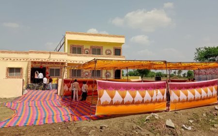 Neemuch News: जावद विधायक ओमप्रकाश सकलेचा का भारी विरोध; ग्रामीणों ने सड़क न बनने पर घेरी गाड़ी, लगाए नारे