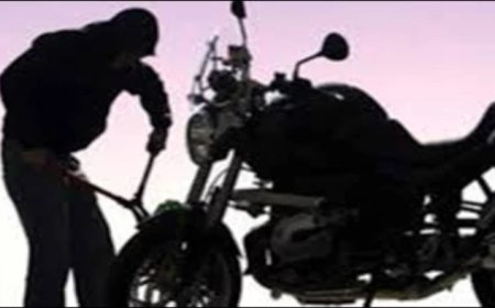 Indore Crime News: मास्टर चाबी से 35 से ज्यादा बुलेट उड़ाने वाला शातिर चोर गिरफ्तार, राजस्थान के गिरोह से था कनेक्शन