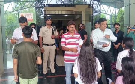 NEET UG Re-Exam 2026: इंदौर में 57 केंद्रों पर नीट की दोबारा परीक्षा, अभेद्य सुरक्षा घेरे में 20 हजार से अधिक छात्र