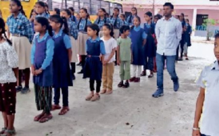 मध्य प्रदेश के 52 लाख छात्र परेशान; गणवेश के लिए करना होगा अक्टूबर-नवंबर तक का इंतजार