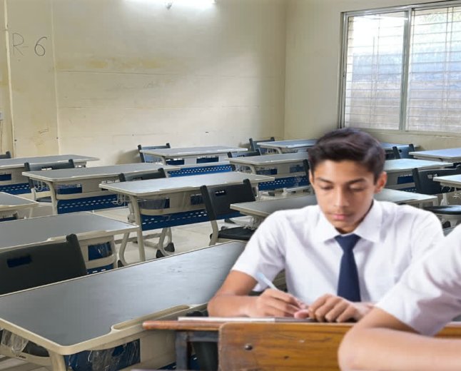 NEET Re-Exam 2026: विदिशा में 2 मिनट की देरी से टूटा छात्रा का सपना; केंद्र पर एंट्री न मिलने से पिता गश खाकर गिरे