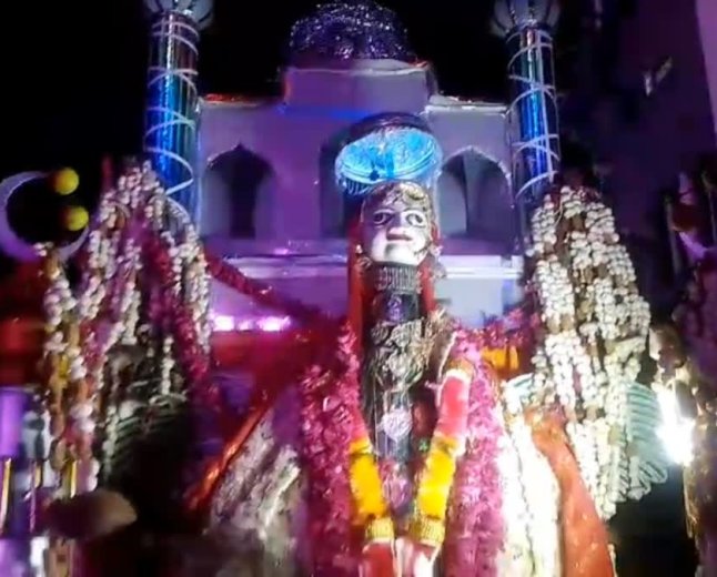 Chhatarpur News: छतरपुर की 250 साल पुरानी 'गंगा-जमुनी' परंपरा; हिंदू परिवार आज भी बना रहे ताजिए