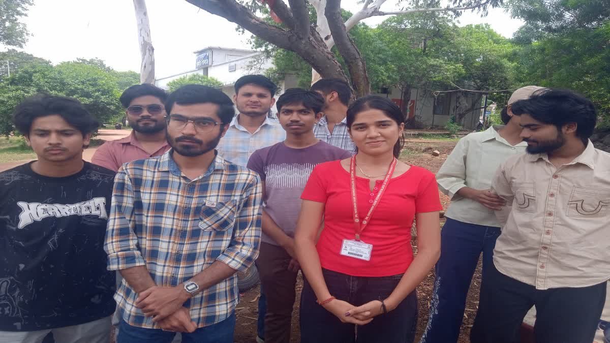 अभिव्यक्ति की आजादी पर बनी शॉर्ट फिल्म को मिला ब्रॉन्ज मेडल, सागर में जश्न