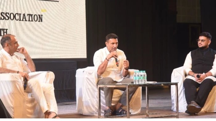 NTA भंग करने और धर्मेंद्र प्रधान के इस्तीफे की मांग! इंदौर में जीतू पटवारी और प्रियव्रत सिंह का हमला