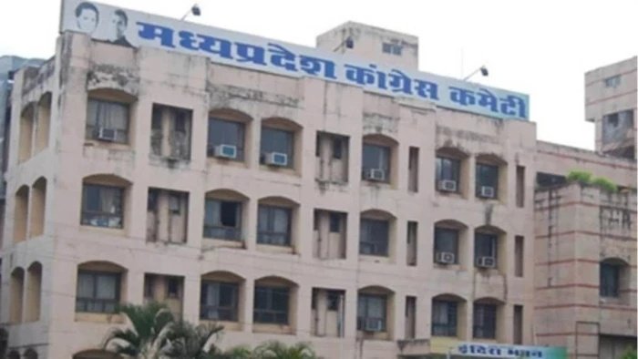 दिग्विजय सिंह और जीतू पटवारी में मतांतर? कांग्रेस में मची अंतर्कलह, वरिष्ठ नेताओं ने केंद्रीय नेतृत्व से की हस्तक्षेप की मांग