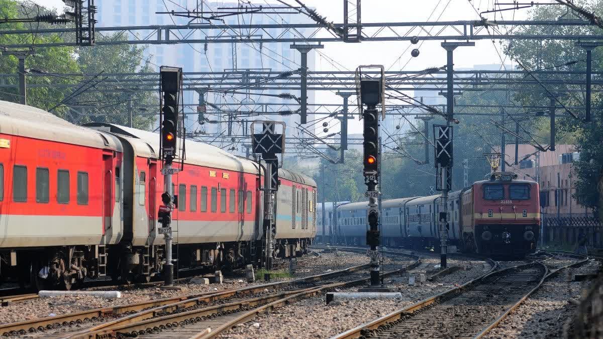 भारी बारिश से रतलाम रेल मंडल की 15+ ट्रेनें निरस्त; दुरंतो, अवंतिका और गोल्डन टेम्पल प्रभावित