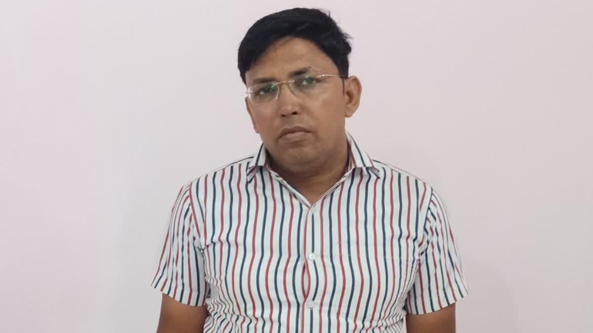 लोकायुक्त के जाल में फंसे डॉक्टर की खुली पोल; मध्य प्रदेश के तीन जिलों में था तैनात, जांच शुरू
