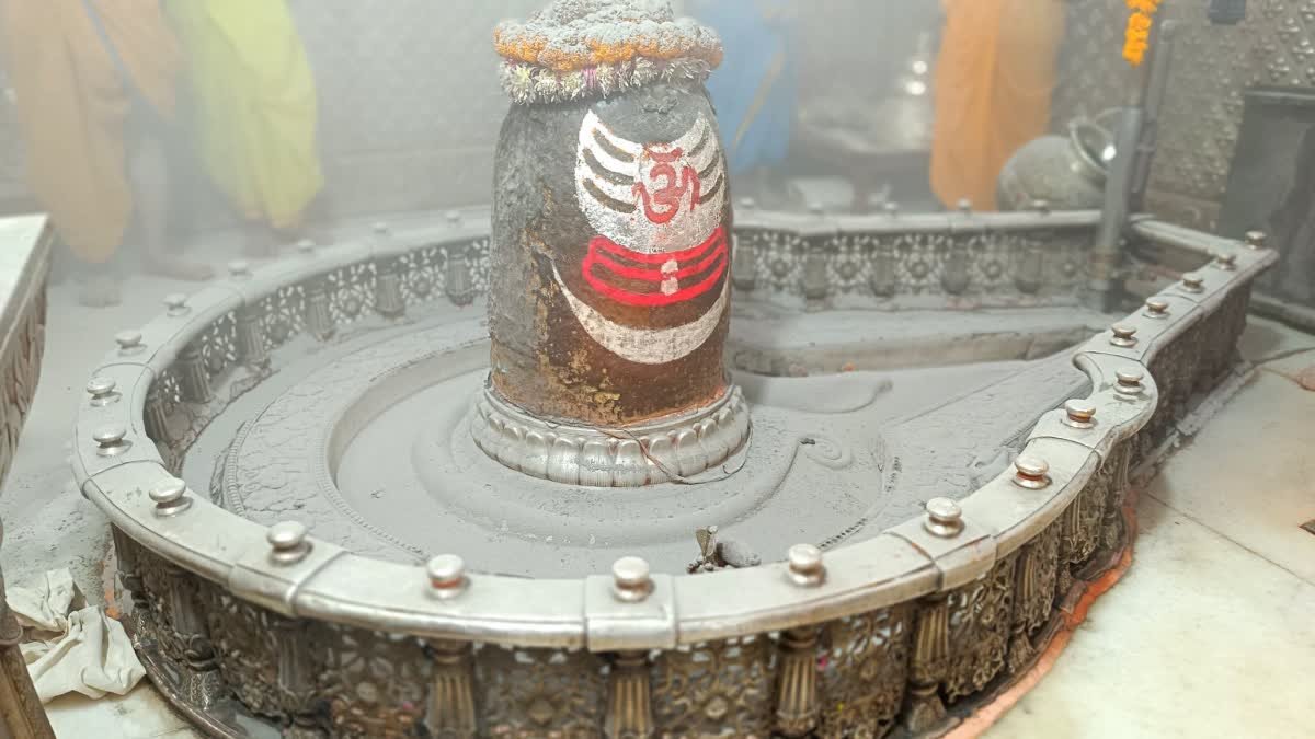 महाकाल मंदिर में आरती दर्शन की नई व्यवस्था; अब बिना बुकिंग वाले भक्त भी चलित रूप से ले सकेंगे आरती का लाभ