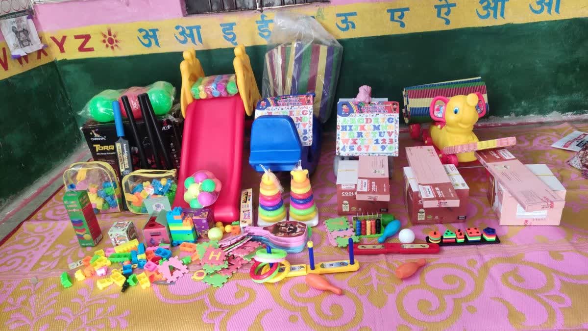 57 प्रकार के खिलौनों से खेल-खेल में होगी पढ़ाई! जानिए क्या है एनसीईआरटी का 'जादुई पिटारा'