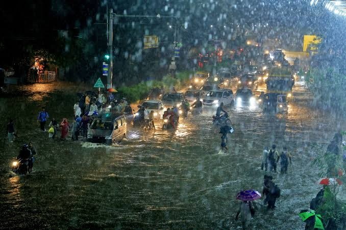 मध्य प्रदेश में मानसून की तबाही; भिंड में रेड अलर्ट, 20 से ज्यादा जिलों में भारी बारिश का अनुमान