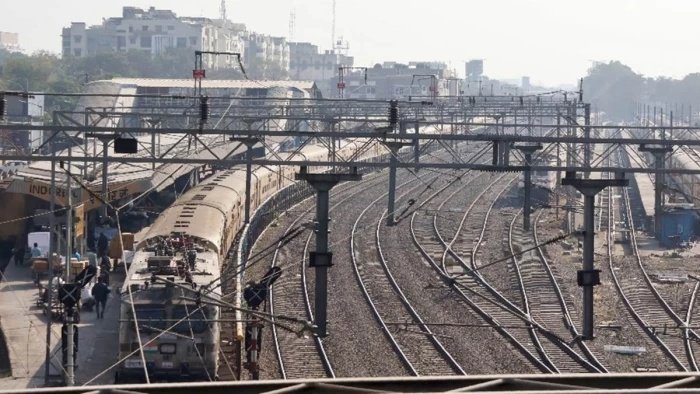 इंदौर स्टेशन पर ट्रेनों का दबाव होगा कम; प्लेटफार्म-5 के विस्तार को 2.74 करोड़ की मंजूरी, पढ़ें पूरी योजना