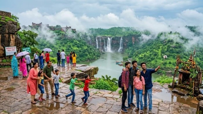 मानसून में और भी हसीन हुए ग्वालियर के पर्यटन स्थल; इन जगहों पर लें प्रकृति का आनंद