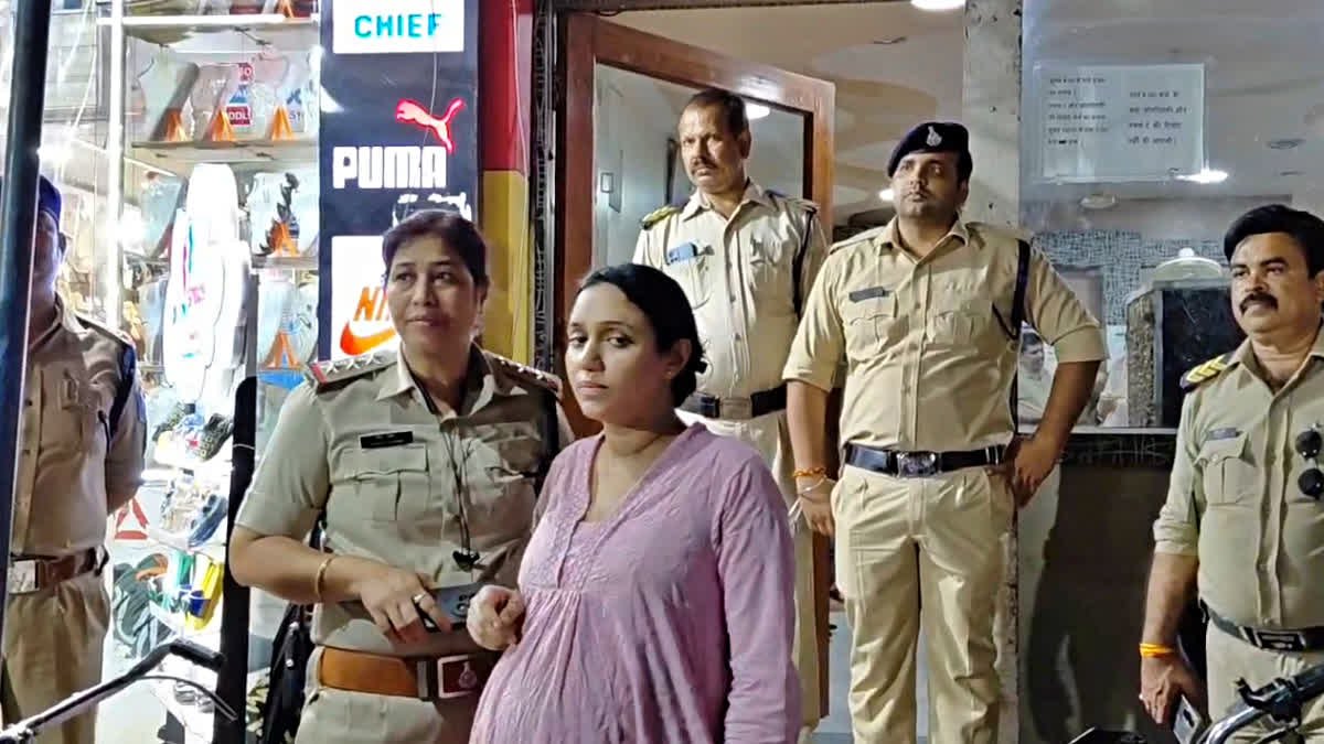 जबलपुर में गरिमा अभियान के तहत बड़ी कार्रवाई, गर्भ में लड़का-लड़की बताने वाले सेंटर पर एफआईआर
