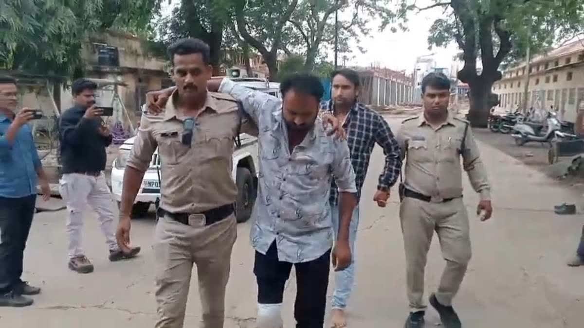 सर्राफा व्यापारी के घर फायरिंग करने वाले मुख्य आरोपी गिरफ्तार; पुलिस मुठभेड़ में हुए घायल