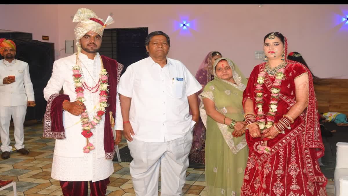 बहू को बेटी मानकर कराया पुनर्विवाह; ससुर ने खुद किया कन्यादान, कैंसर से पति की मौत के बाद बदली बहू की किस्मत