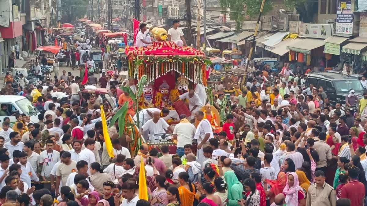 मुरैना में इस्कॉन की ऐतिहासिक रथयात्रा; रूसी भक्तों के हरिनाम संकीर्तन ने खींचा सबका ध्यान