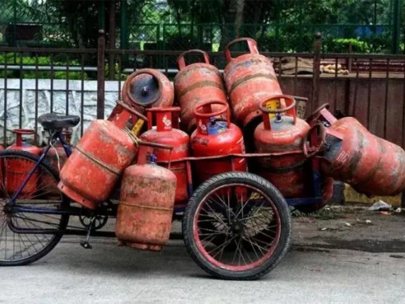 1.35 लाख उपभोक्ताओं की रुकी गैस आपूर्ति, कंपनियों और एजेंसियों के दावों में विरोधाभास