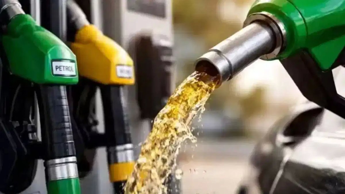 अमेरिका-ईरान तनाव से कच्चे तेल में 11% का भारी उछाल; जानें भारत में आज क्या हैं पेट्रोल-डीजल के दाम