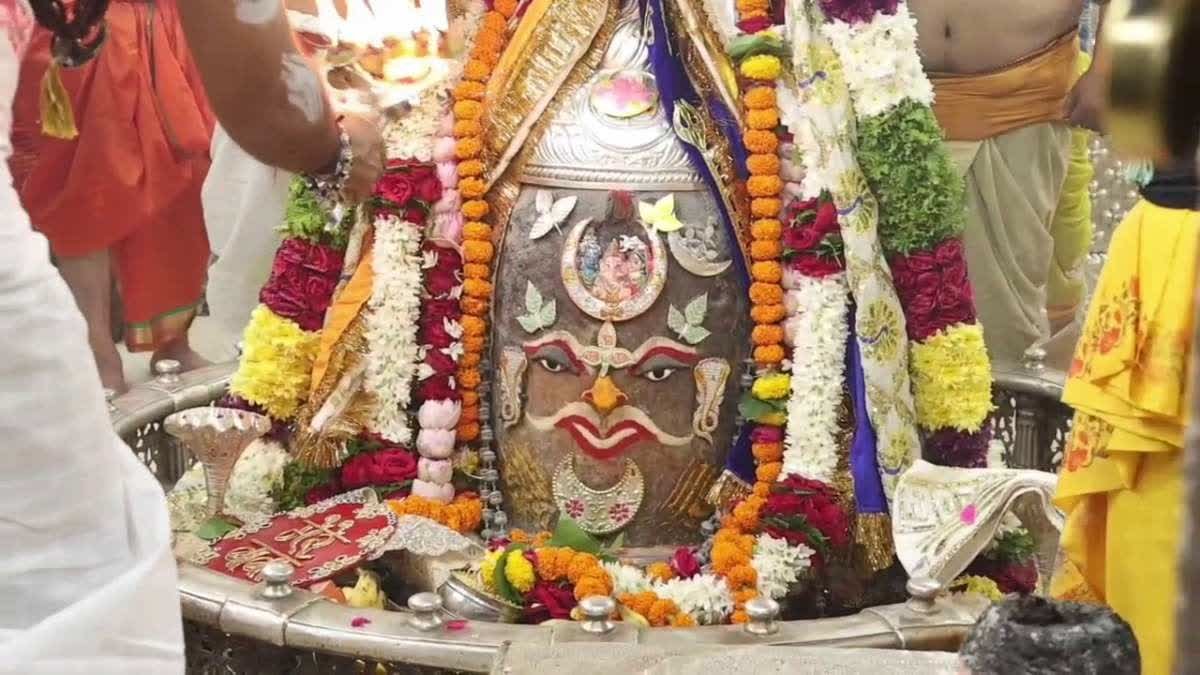 महाकाल मंदिर के पुजारियों ने बताए भगवान शिव को जगतगुरु और आदियुगी मानने के पौराणिक कारण