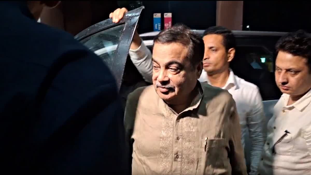 1.10 लाख करोड़ का एक्सप्रेस-वे; मंदसौर में गडकरी का रात्रि विश्राम, 120 किमी/घंटा की रफ्तार से दौड़ेंगे वाहन