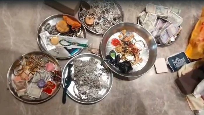 बिजली कंपनी के इंजीनियर पर लोकायुक्त का शिकंजा, 33 साल की नौकरी में बनाई ₹7.16 करोड़ की अघोषित संपत्ति