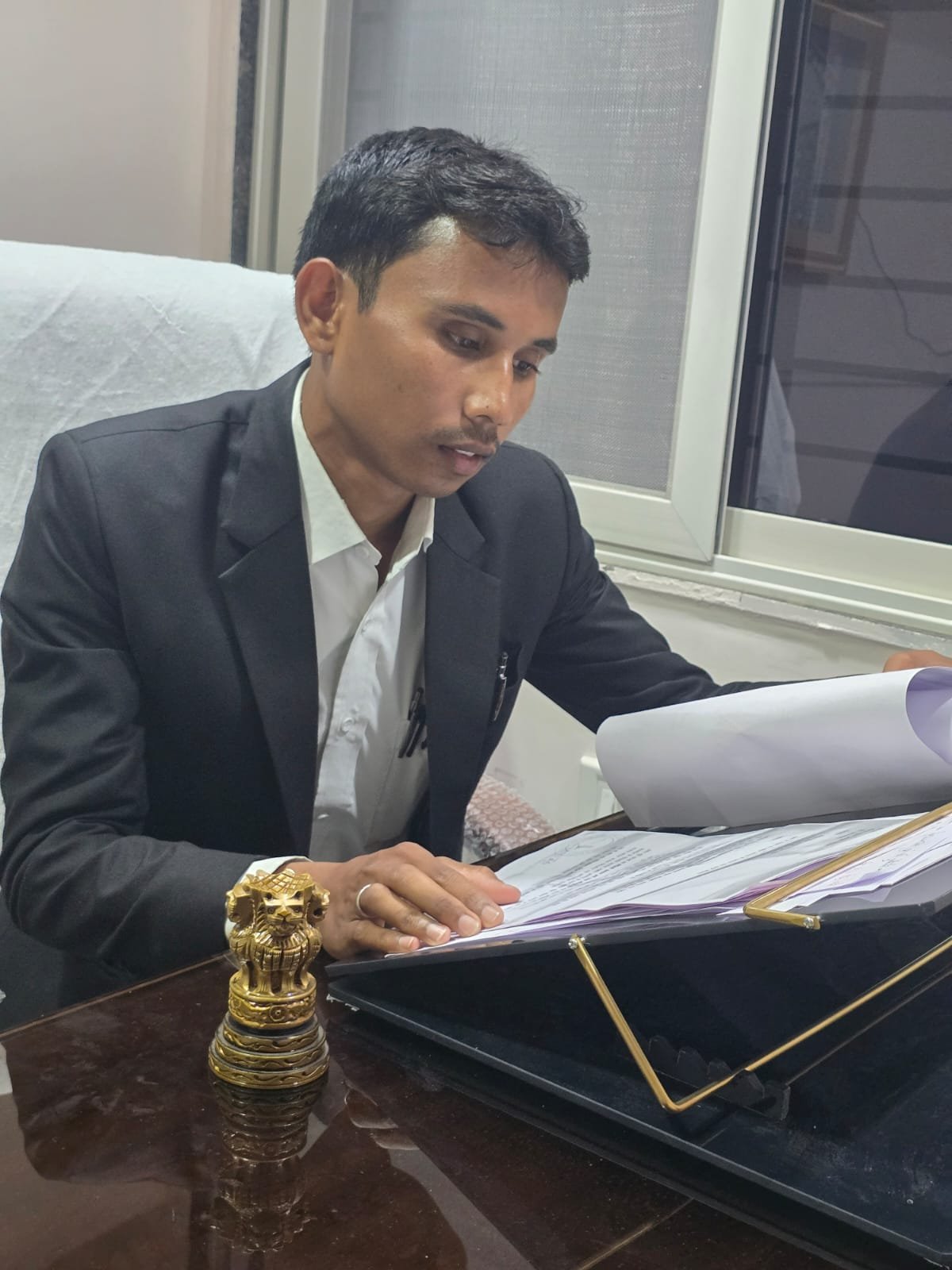 एमपी हाईकोर्ट का बड़ा फैसला  हत्या के मामले में 12 साल से अधिक जेल काट चुके कैदी की सजा निलंबित, सशर्त जमानत मंजूर