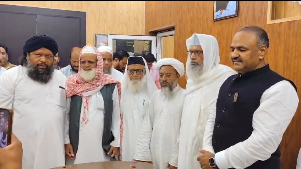 वक्फ बोर्ड में गैर-मुस्लिम सदस्यों की नियुक्ति पर गरमाया विवाद; शिया समुदाय ने उठाए सवाल
