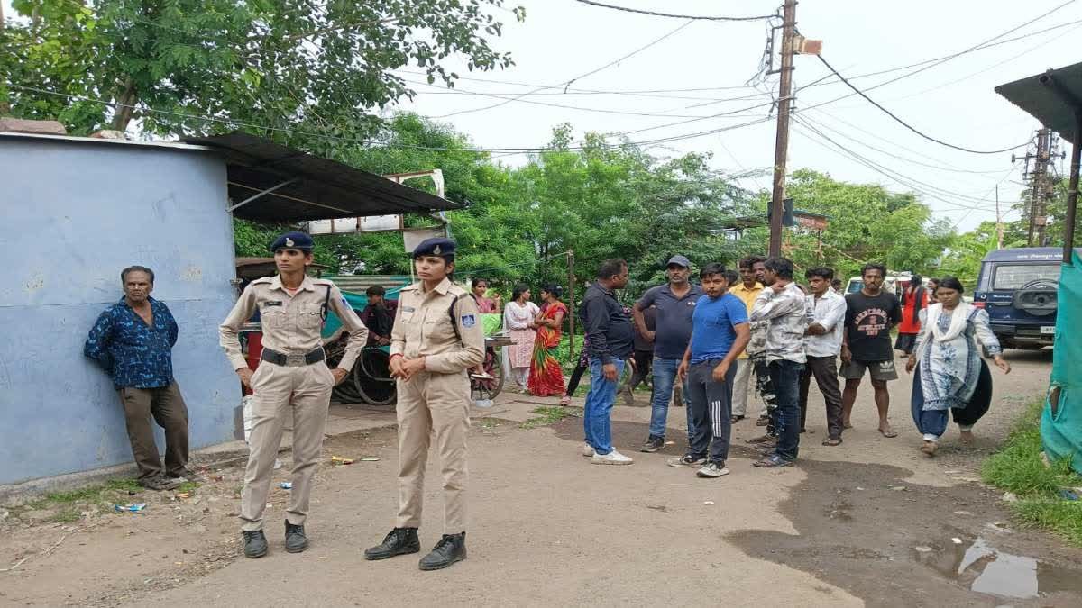 करोंद में ऑटो से मिला भारी मात्रा में संदिग्ध मांस, 4 आरोपी गिरफ्तार; एनएसए (NSA) लगाने की मांग