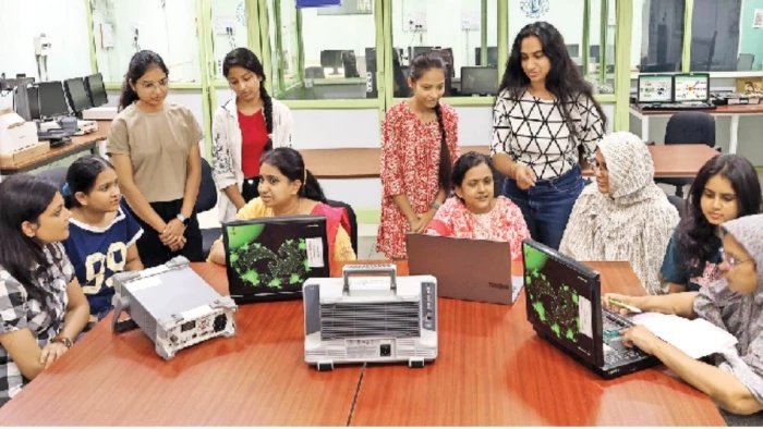 इंदौर में महिला स्टार्टअप्स की धूम! 5 साल में दोगुनी हुई महिला फाउंडर्स की भागीदारी