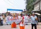 शंखनाद और घंटियों के बीच पन्ना की सड़कों पर कनक दंडवत, राष्ट्रपति के नाम सौंपा गया ज्ञापन; मचा हड़कंप